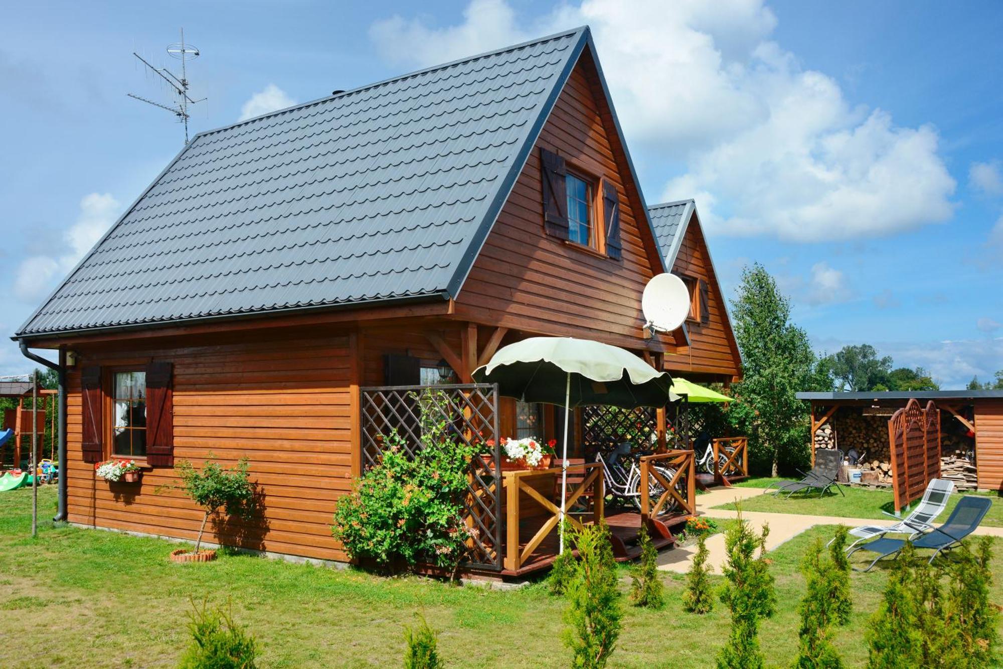 Caloroczne Domki Nad Morzem I Jeziorem Jezierzany Bagian luar foto