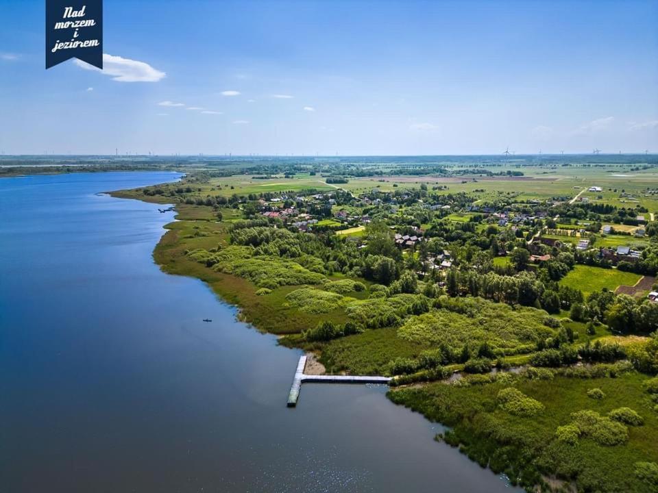 Caloroczne Domki Nad Morzem I Jeziorem Jezierzany Bagian luar foto